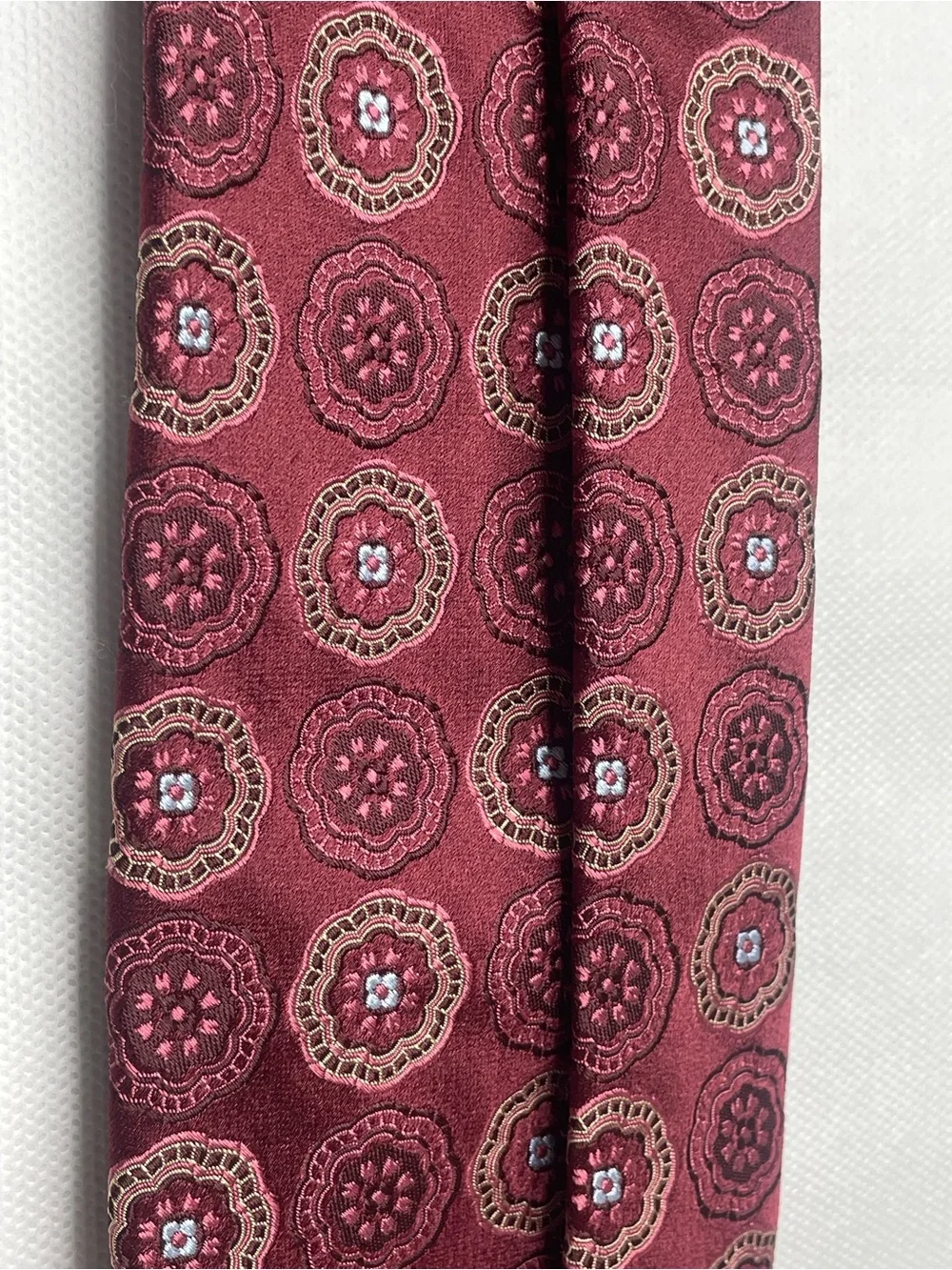 John W Nordstrom Designer Silk Necktie Burgundy Embroidered Medallions Tie USA